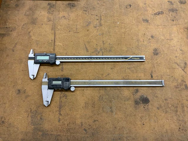 Mitutoyo cd-30 digitale schuifmaat (2x) - afbeelding 1 van  6