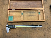 Mitutoyo cd-30c digitale schuifmaat - afbeelding 1 van  6