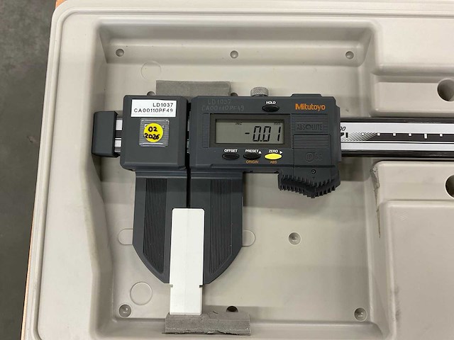 Mitutoyo cfc-60gc digitale schuifmaat - afbeelding 2 van  5