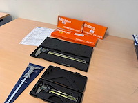 Mitutoyo digimatic schuifmaat set + vernier dieptemeter - afbeelding 1 van  6