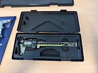 Mitutoyo digimatic schuifmaat set + vernier dieptemeter - afbeelding 3 van  6
