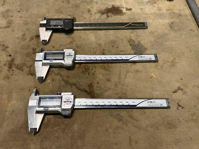 Mitutoyo digitale schuifmaat (3x) - afbeelding 1 van  7