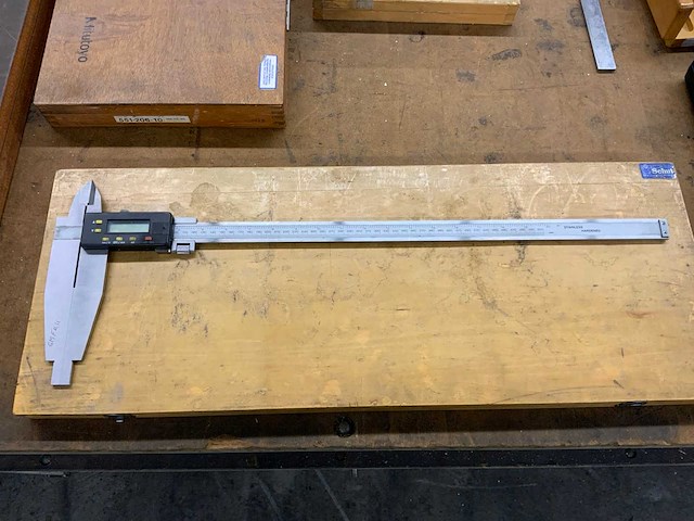 Mitutoyo digitale schuifmaat - afbeelding 1 van  4