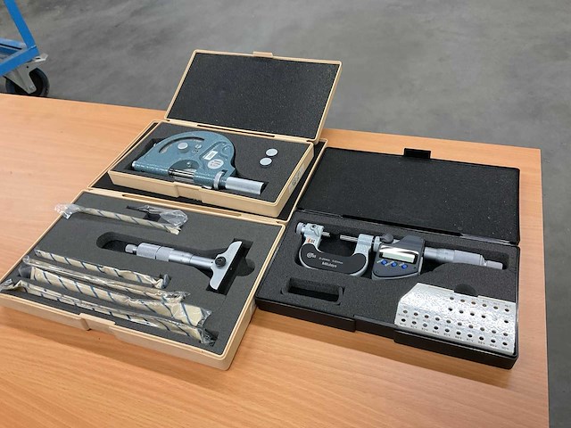 Mitutoyo divers meetgereedschap - afbeelding 1 van  4