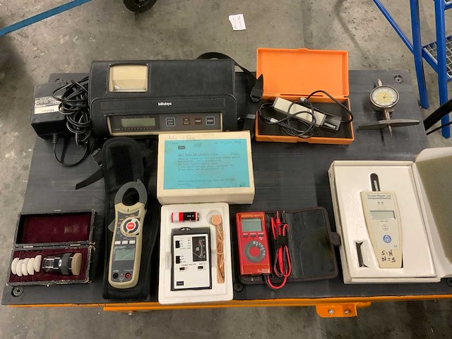 Mitutoyo diverse meet en testapparaten - afbeelding 1 van  9