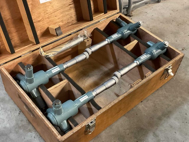Mitutoyo driepunts binnenmaatmicrometer set - afbeelding 2 van  6