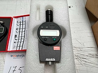 Mitutoyo & hbm hardmatic hh-336 durometer / hardheidsmeter (2x) - afbeelding 1 van  3