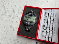 Mitutoyo & hbm hardmatic hh-336 durometer / hardheidsmeter (2x) - afbeelding 2 van  3