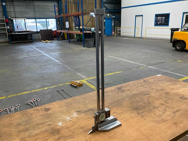 Mitutoyo hoogtemeter met meetklok - afbeelding 2 van  4