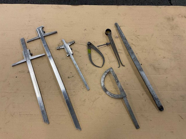 Mitutoyo meetapparatuur (7x) - afbeelding 1 van  2