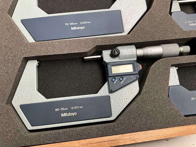 Mitutoyo micrometer digitaal (4x) - afbeelding 6 van  6
