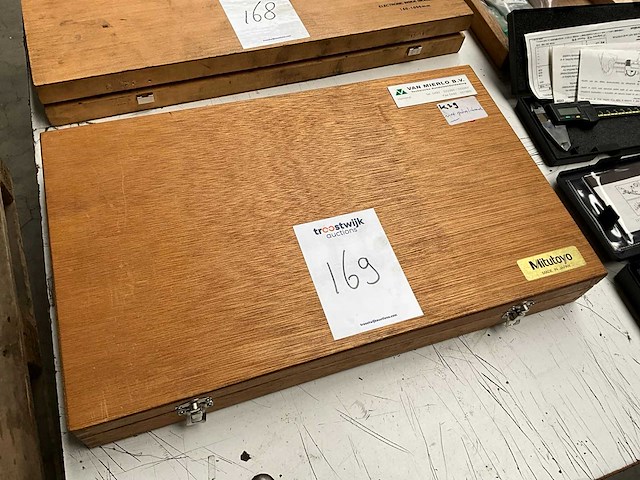 Mitutoyo micrometer digitaal (4x) - afbeelding 1 van  3