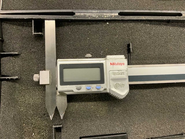 Mitutoyo ntd10p-30pkx digitale schuifmaat - afbeelding 2 van  3
