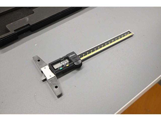 Mitutoyo vds-15ax digitale schuifmaat - afbeelding 2 van  4