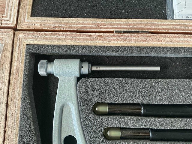 Mituyoyo 99maa001m3 buitenschroefmaat micrometer met verwisselbare aambeelden - afbeelding 3 van  8
