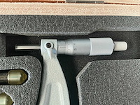 Mituyoyo 99maa001m3 buitenschroefmaat micrometer met verwisselbare aambeelden - afbeelding 3 van  7