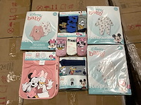 Mix disney baby- & kinderkleding (100x) - afbeelding 1 van  14