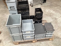 Mix kavel diverse magazijnbakken - afbeelding 1 van  4