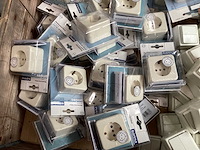 Mix kavel diverse schakelmateriaal (135x) - afbeelding 3 van  7