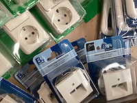 Mix kavel diverse schakelmateriaal - afbeelding 5 van  7