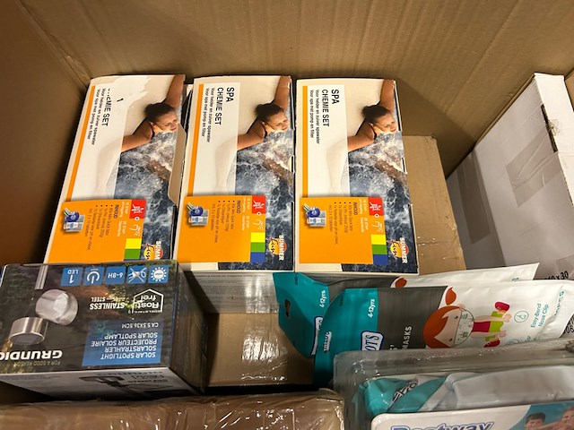 Mix pallet diversen, w.o. bestway, grundig - afbeelding 2 van  8