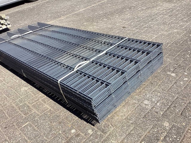 Mix pallet dubbelstaafs hekwerk antraciet 8/6/8/ en 6/5/6 (23x) - afbeelding 6 van  8