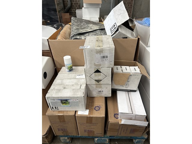 Mix pallet hygiëne artikelen en diversen - afbeelding 1 van  6