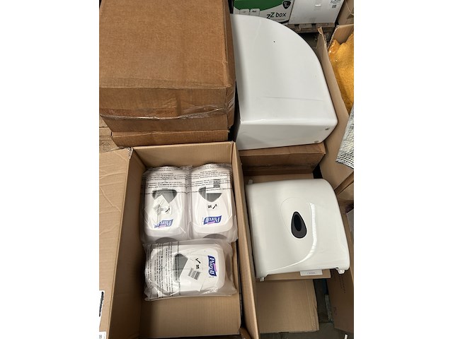 Mix pallet hygiëne artikelen en diversen - afbeelding 2 van  8