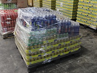 Mix pallet met ruim 40 trays a 12 / 24 blikjes / flesjes van diverse frisdranken w.o. lipton ice-tea, sourc... - afbeelding 2 van  3