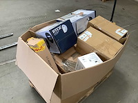Mix pallet "niet scanbaar" bol artikelen - afbeelding 1 van  3