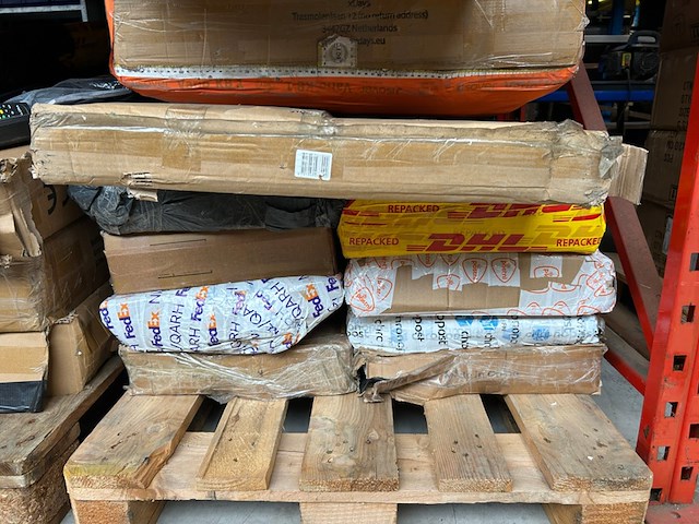 Mix pallet retouren - afbeelding 2 van  9