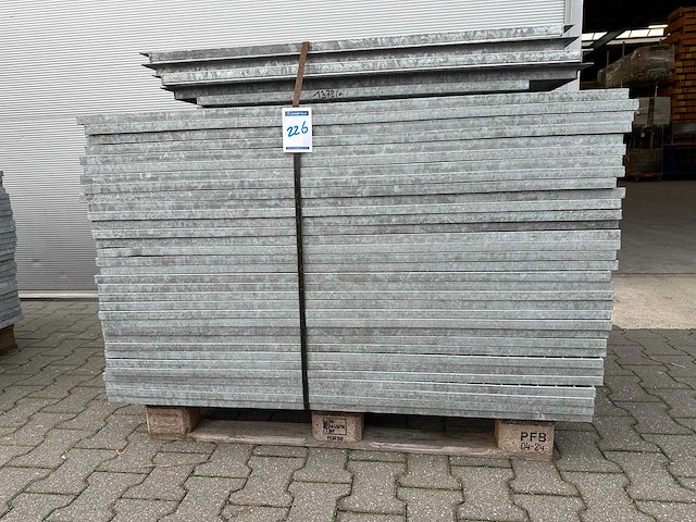 Mix pallet stalen roostervloer - afbeelding 1 van  3
