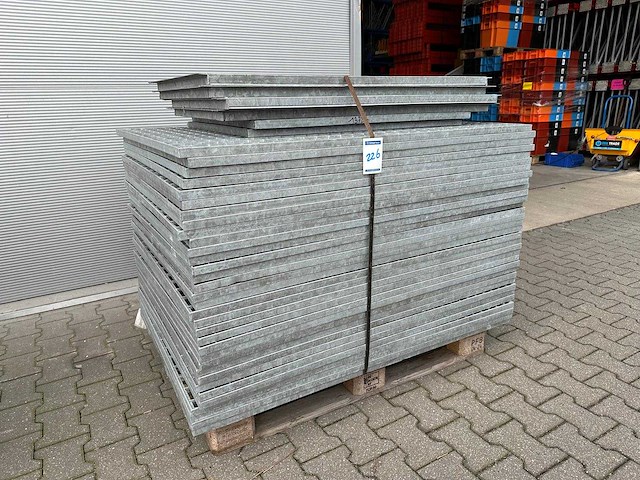 Mix pallet stalen roostervloer - afbeelding 2 van  3