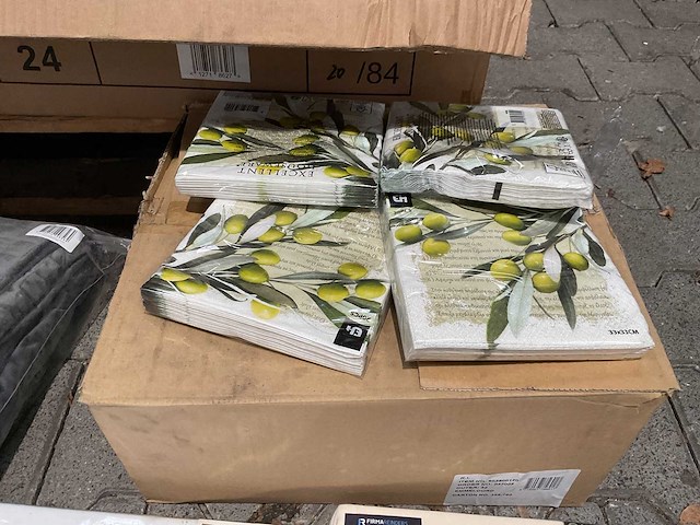 Mix pallet van overige sampels van oude voorraden - afbeelding 2 van  18