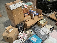 Mix pallet van overige sampels van oude voorraden - afbeelding 7 van  18