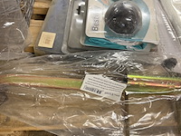 Mix pallet w.o. raamwisser, cover macbook 13", handdoek w.o. bestway, homla - afbeelding 8 van  8