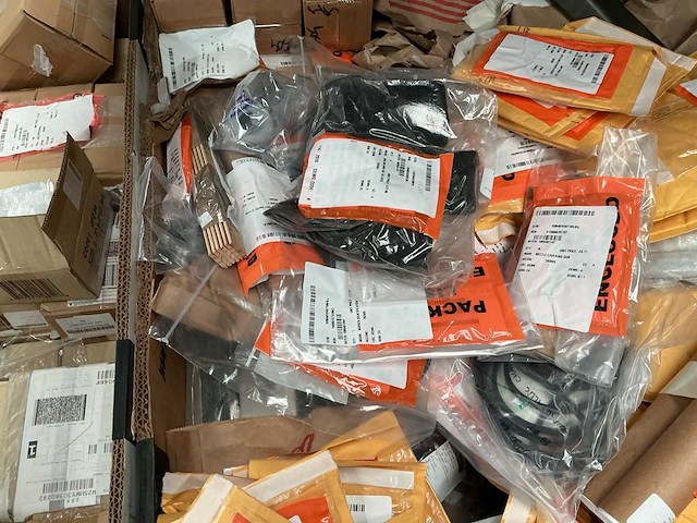 Mix pallet - afbeelding 1 van  3