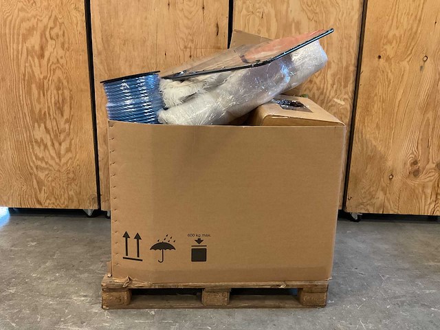 Mix pallet - afbeelding 1 van  6
