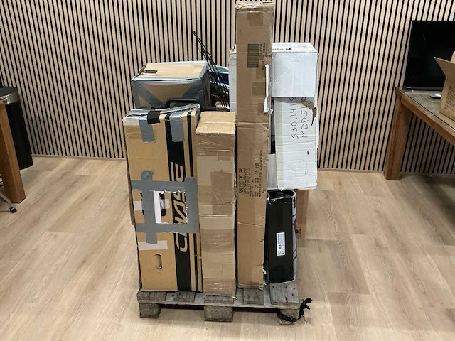 Mix-pallets: huishoudelijke apparaten, elektronica, kinderartikelen, retourzendingen - afbeelding 1 van  7