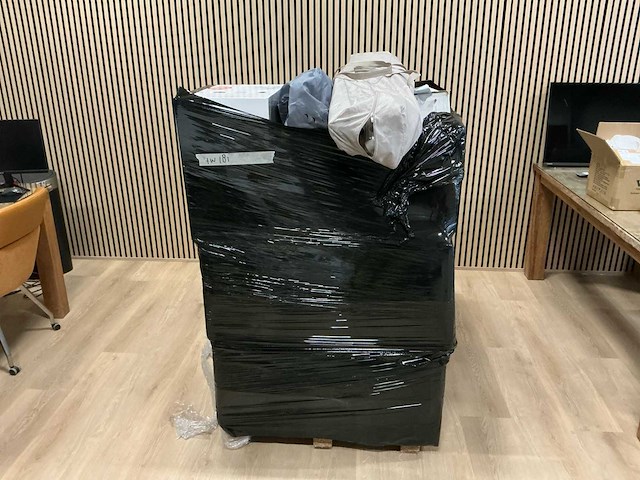 Mix-pallets: huishoudelijke apparaten, elektronica, kinderartikelen, retourzendingen - afbeelding 1 van  7