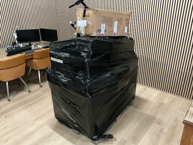 Mix-pallets: huishoudelijke apparaten, elektronica, kinderartikelen, retourzendingen - afbeelding 2 van  6