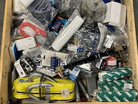 Mix partij onderdelen, sloten, hijsmiddelen, pneumatiek - afbeelding 4 van  10