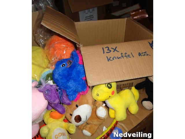 Mixdoos k met 13x diverse pluche - afbeelding 2 van  3