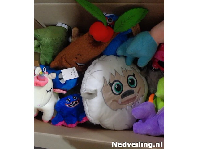 Mixdoos met 15 stuks pluche - afbeelding 1 van  3