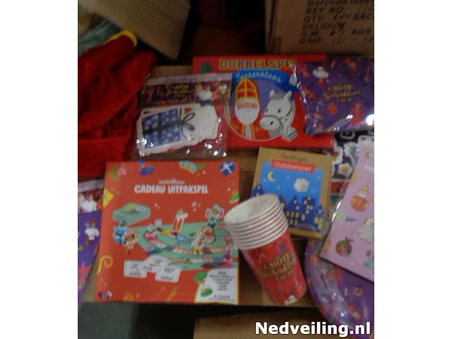 Mixdoos sinterklaas artikelen 30 stuks - afbeelding 1 van  3