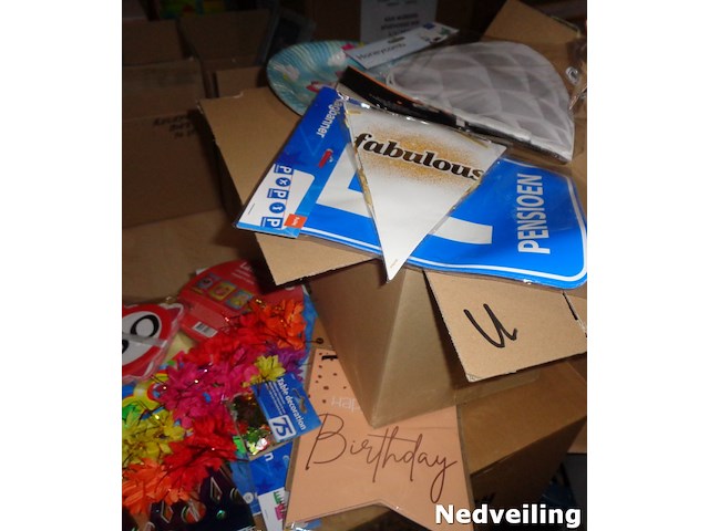 Mixdoos u met 15 artikelen vnl feest - afbeelding 3 van  3