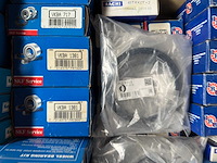 Mixed - partij diverse lagers, wielagerkits en waterpomp 154kg - afbeelding 2 van  14