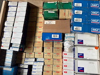 Mixed - partij diverse lagers, wielagerkits en waterpomp 154kg - afbeelding 8 van  14