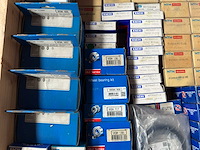 Mixed - partij diverse lagers, wielagerkits en waterpomp 154kg - afbeelding 12 van  14