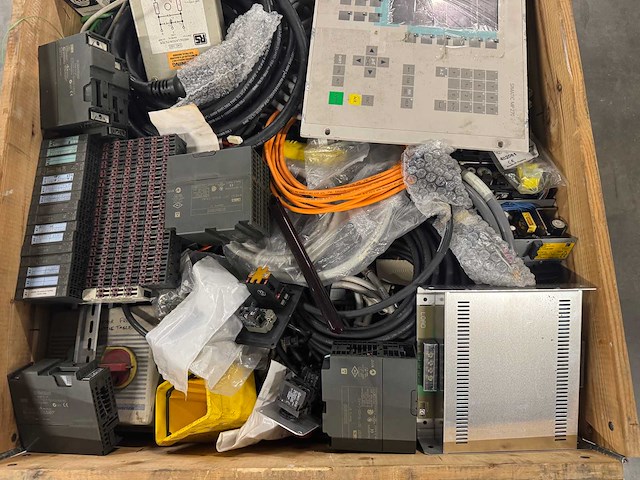Mixed - partij industriële electronica & automatisering (108kg) - afbeelding 3 van  8